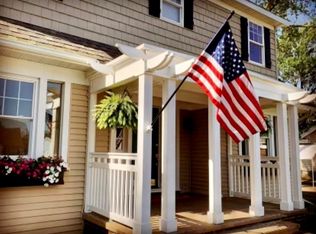 320 W 18th St, Holland, MI 49423
