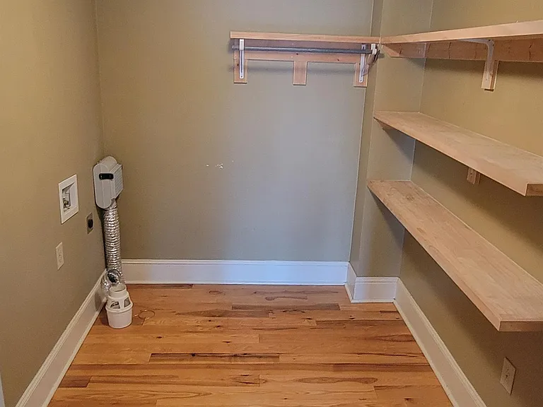 370 Cherry St — Photo 21