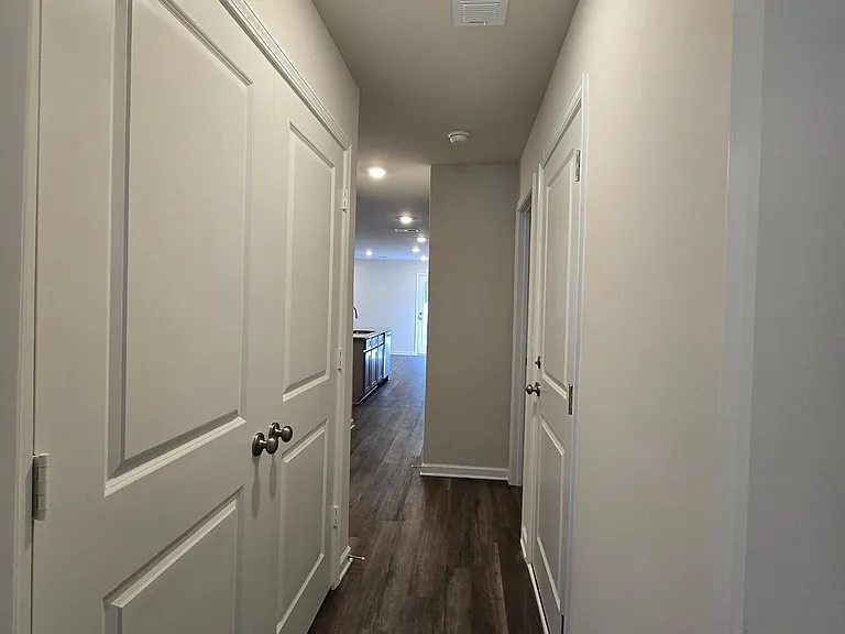 1128 Russell Ave — Photo 19