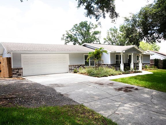 3rd image of 6211 Woodsfield Way