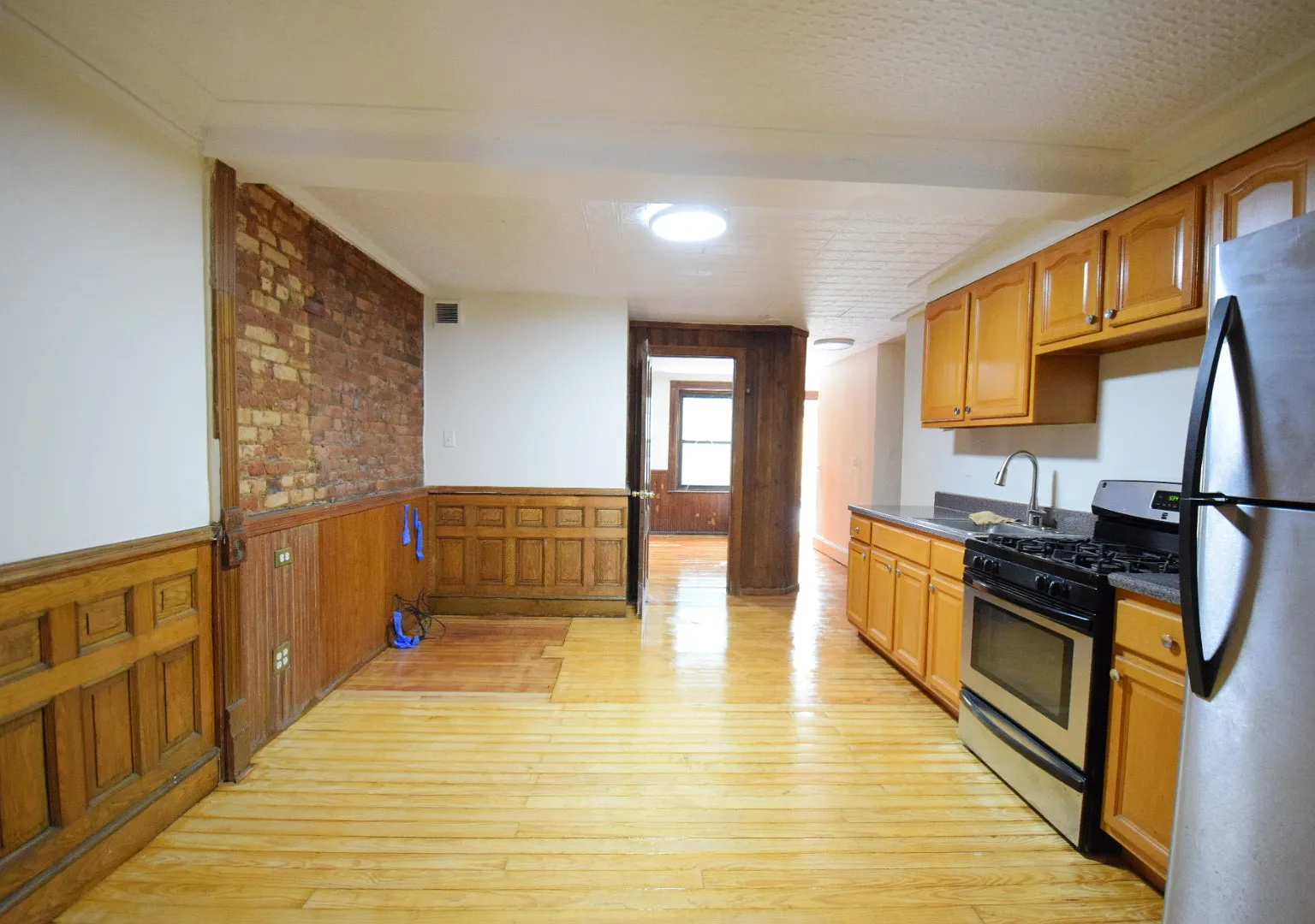 582 Saint Mark's Avenue — Photo 3