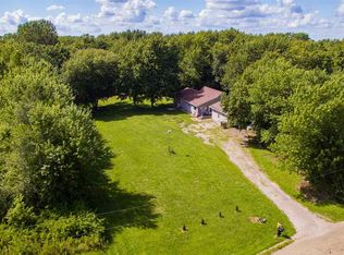 993 2120th Ave, Chestnut, IL 62518