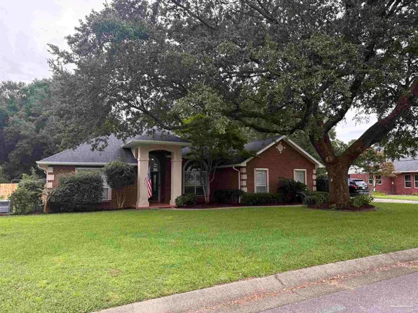 9252 Bell Ridge Dr, Pensacola, FL 32526