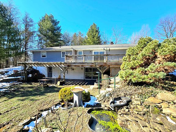 3rd image of 8870 Lott Rd