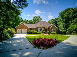 452 Maple Park Dr, Winder, GA 30680