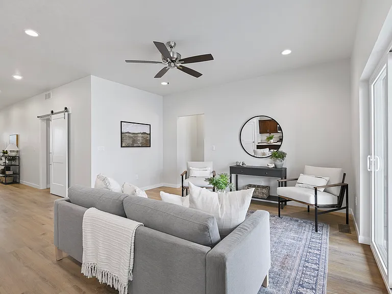 16543 N Red Oak Dr — Photo 3