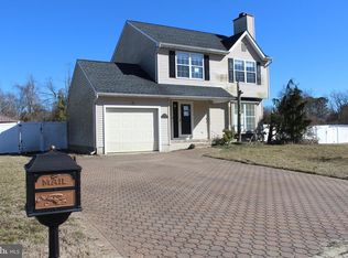 7 Fox Cove Dr, Millville, NJ 08332