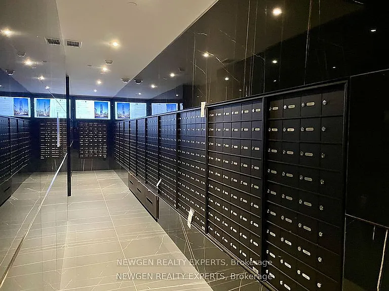 11 Yorkville Ave #3610 — Photo 33