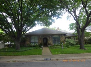 9505 Hill View Dr, Dallas, TX 75231