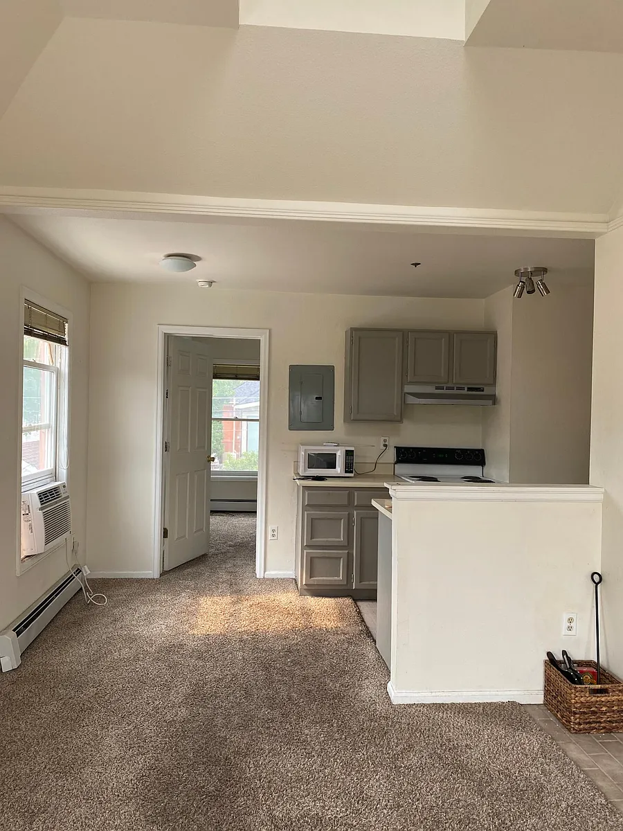 Building Photo - 1629 Spruce St #4