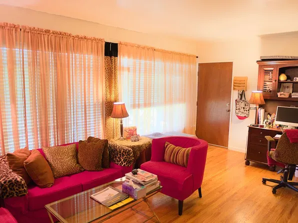312 W California Blvd APT B, Pasadena, CA 91105