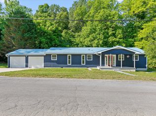 5 Wotring St, Rossville, GA 30741