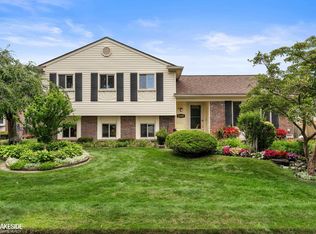 41499 Harvard Dr, Sterling Heights, MI 48313
