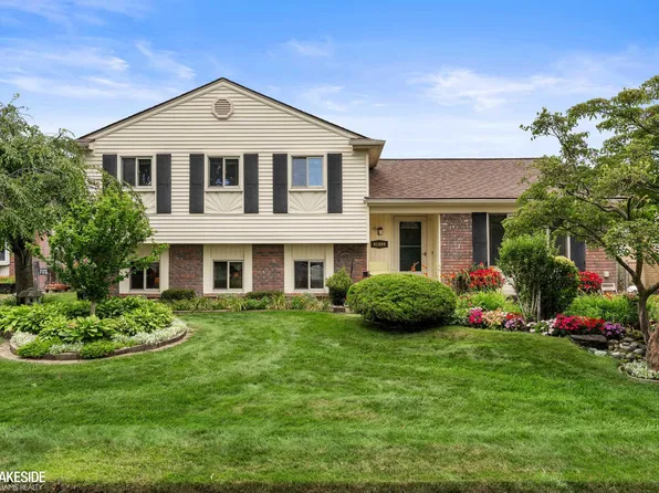 41499 Harvard Dr, Sterling Heights, MI 48313