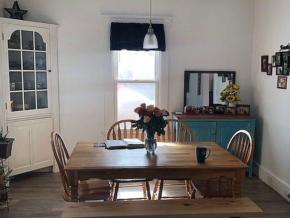 Dining Room w/ Corner Hutch