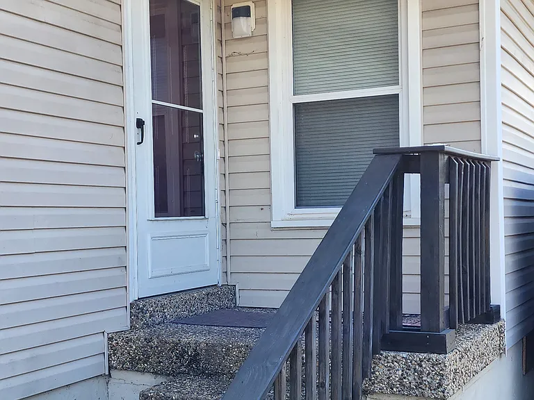 11412 Kendrick Dr — Photo 4