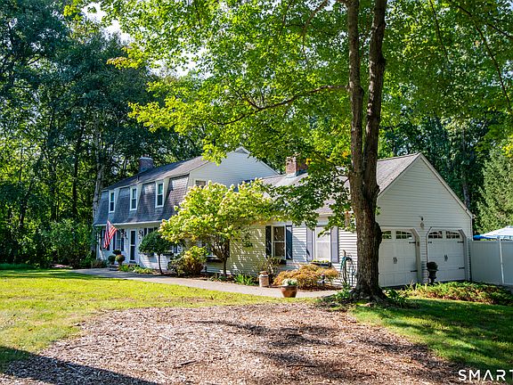 3rd image of 185 Ingham Hill Road