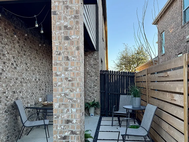 434 Winchester Dr — Photo 15