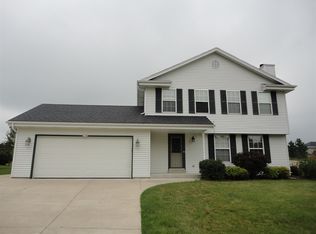 1708 Falcon Dr, Hartford, WI