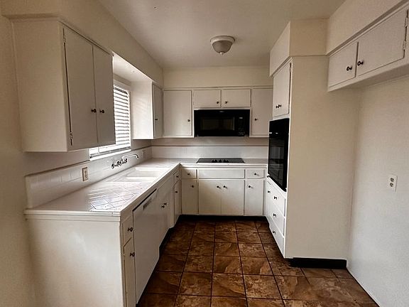 5th image of 932 Princeton Ave #3