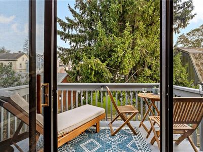 125 Van Zandt Ave APT 305, Newport, RI, 02840