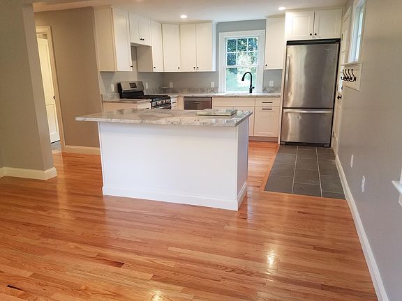 2nd image of 221 Plymouth St #1