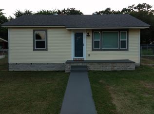 1605 N Kings Hwy, Nash, TX 75569