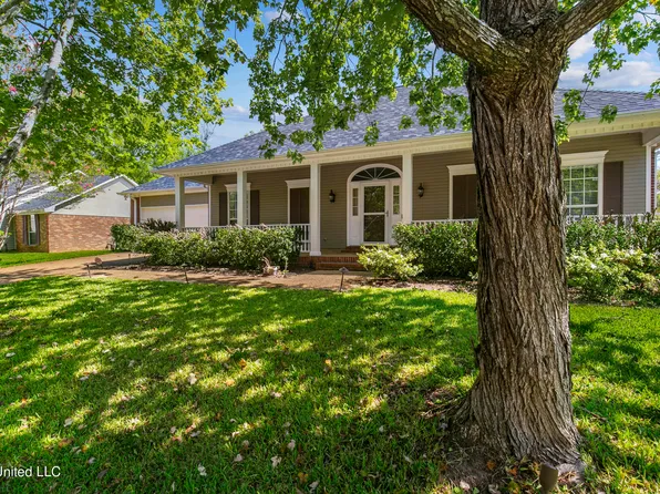 204 Azalea Cir, Madison, MS 39110