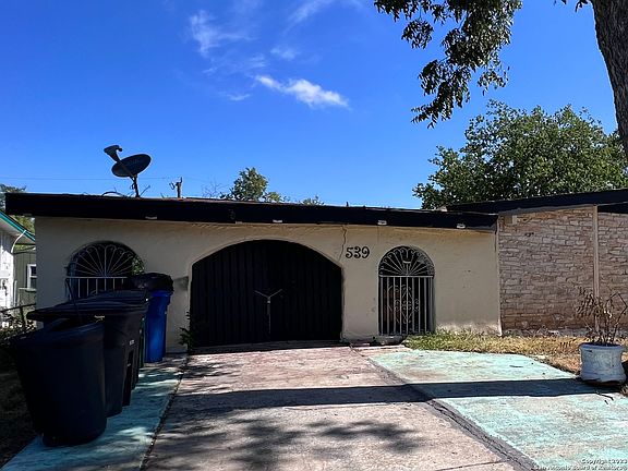 2nd image of 539 JAMAICA DR