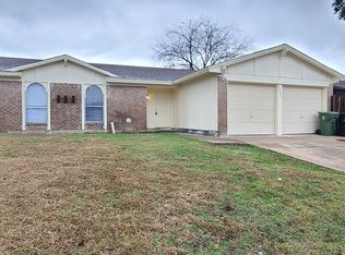 3406 Leatherleaf Ln, Arlington, TX 76015