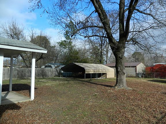 3rd image of 35 Thompson Dr