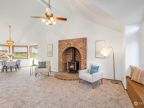 5th image of 26441 Edgewater Boulevard NW