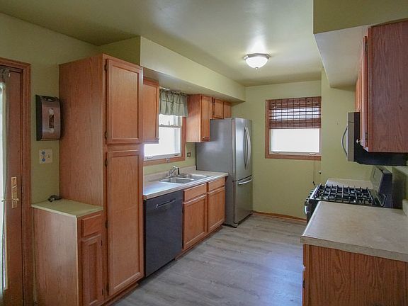 3rd image of 1417 Brentwood Pl