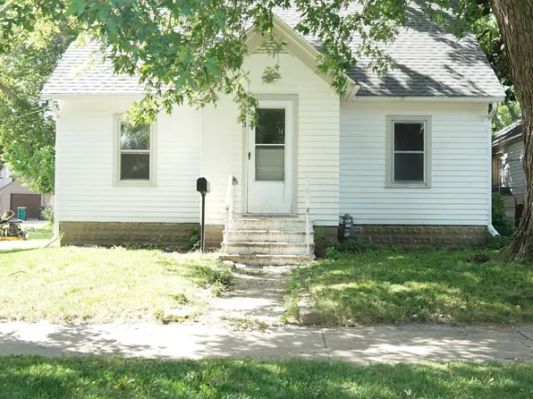 423 W College St, Albert Lea, MN 56007