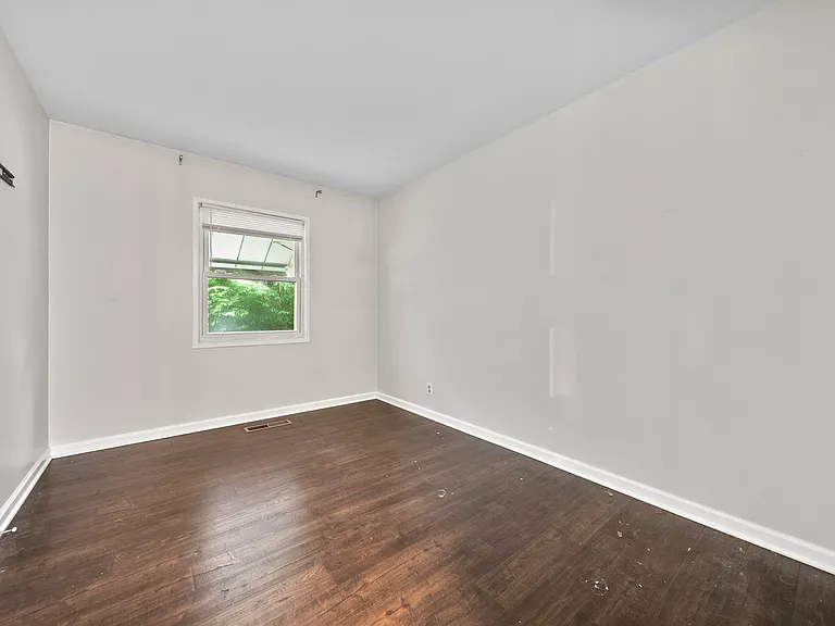 819 Pleasant Dr — Photo 20