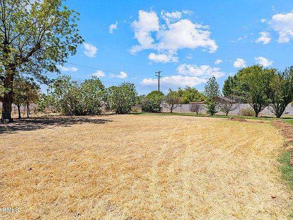 3rd image of 5704 N 11TH Avenue #-