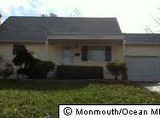 16 Louisiana Pkwy, Jackson, NJ 08527
