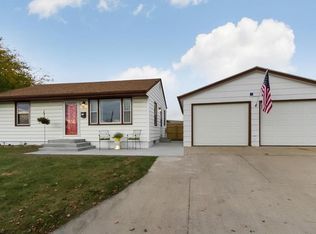 2202 Thompson Ave, Des Moines, IA 50317