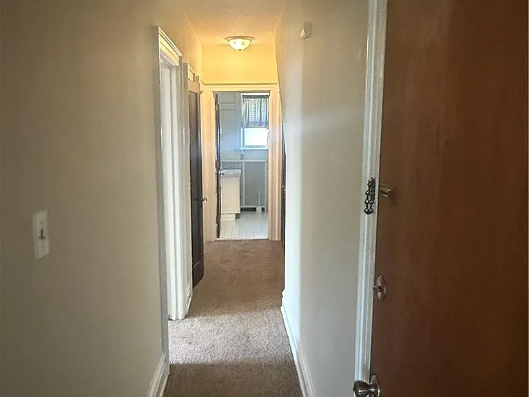 2403 W Allen St #2 — Photo 3
