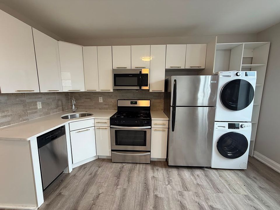 1st image of 6111-15 Broadway #D4