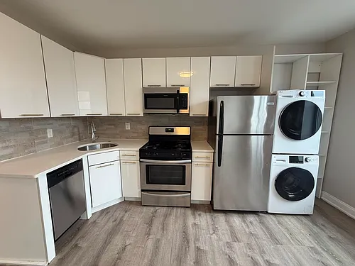 6111-15 Broadway #D4 Photo 1