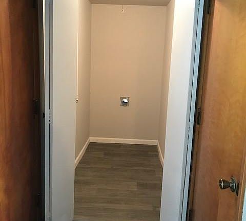 3rd image of 6648 Furth Dr