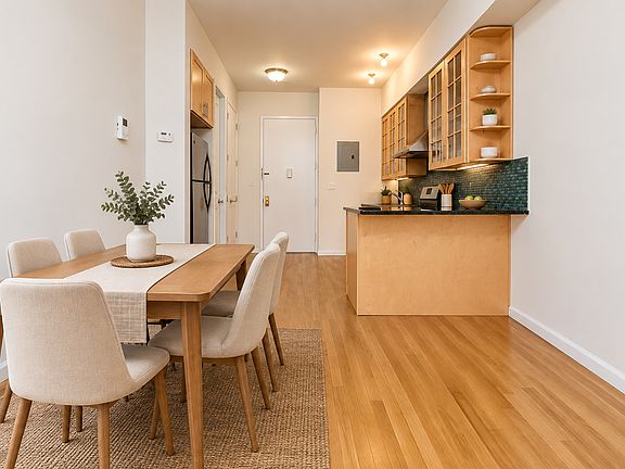 5th image of 26 Goodwin Pl #3A