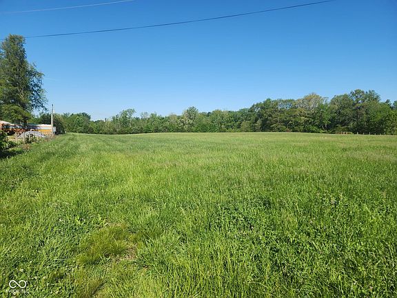3rd image of 10000 N County Road 1300 E