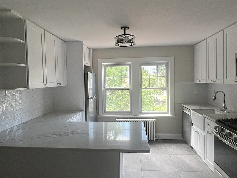 32 Maple St #2 — Photo 6