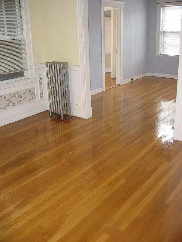 3 bed, 1600 sqft, $2,950 — Photo 2