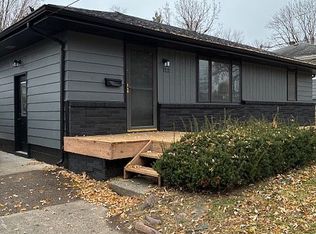 112 Parmer Dr, Des Moines, IA 50315