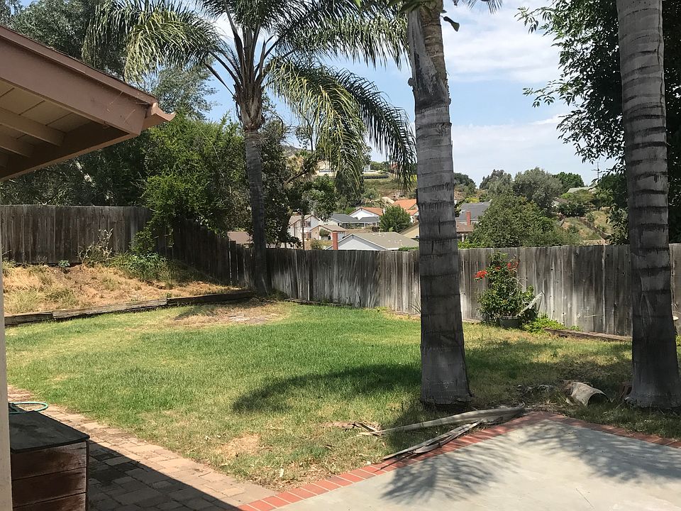 2nd image of 17360 Libertad Dr