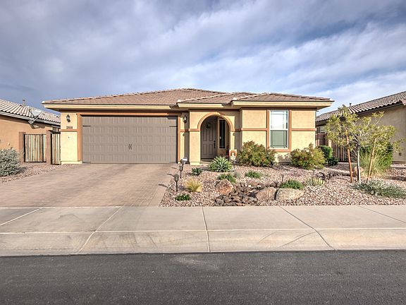 2614 E Saddlebrook Rd-1