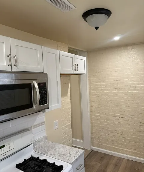 2521 W Dakota St — Photo 13